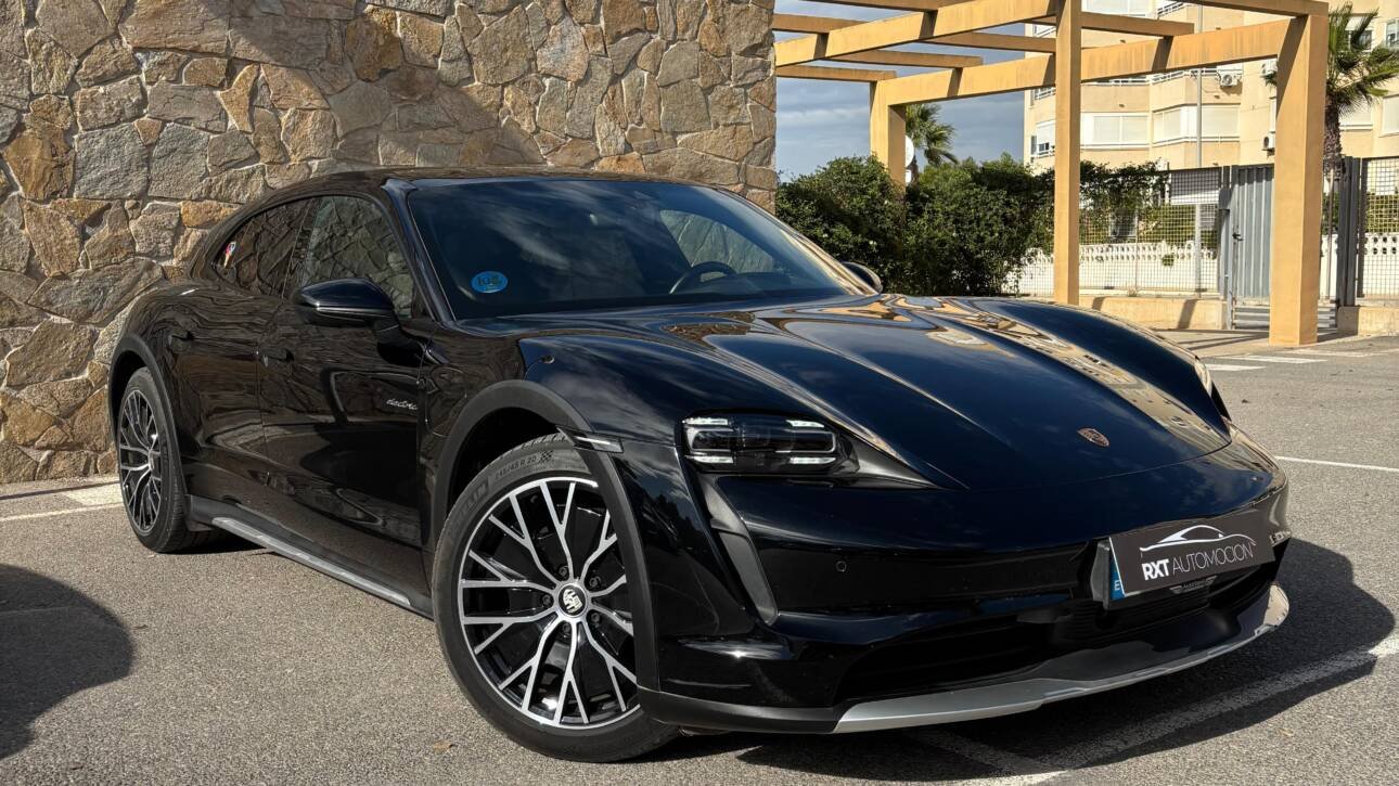 Porsche Taycan 4 Cross