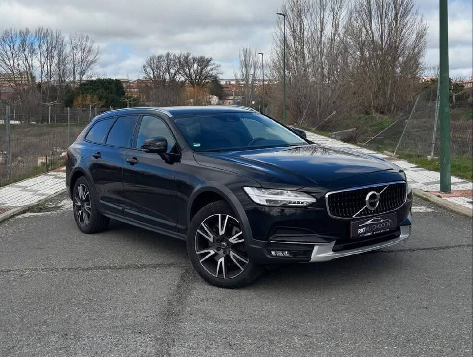 Volvo V90 Cross Country